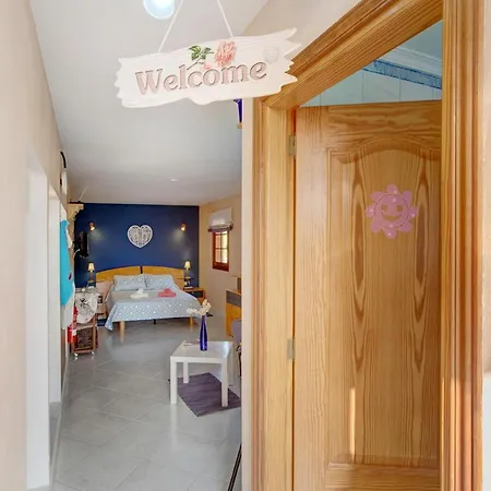 Petite Paradise Apartment *