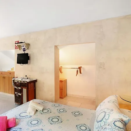 Petite Paradise Apartment