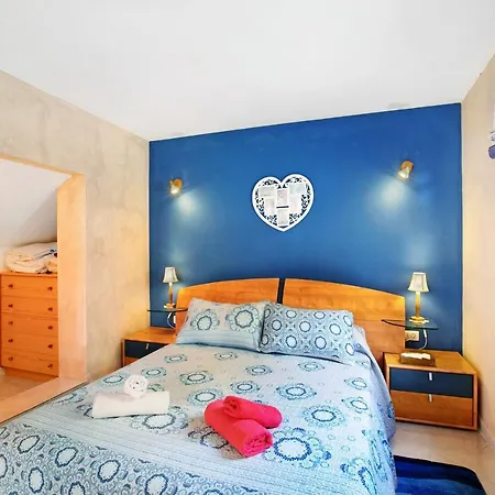 Petite Paradise Apartment *