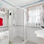 Petite Paradise Apartament *